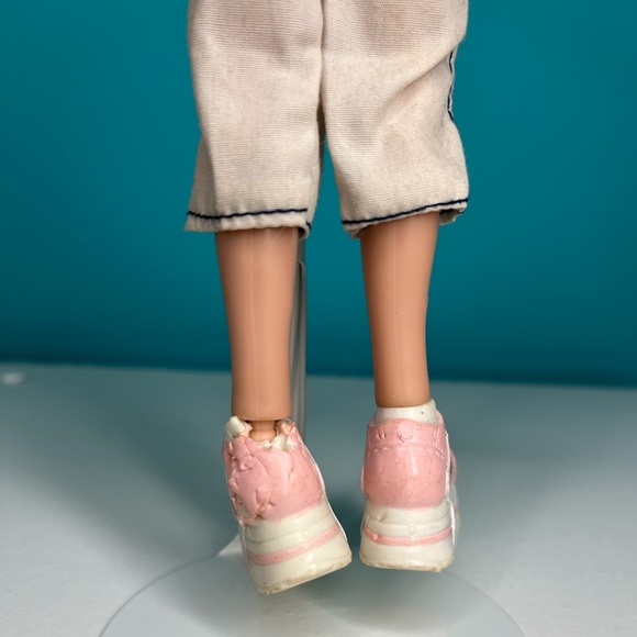 Bratz Beach Party Jade 2002 Limited Edition Doll With Outfit - Picture 6 of 8